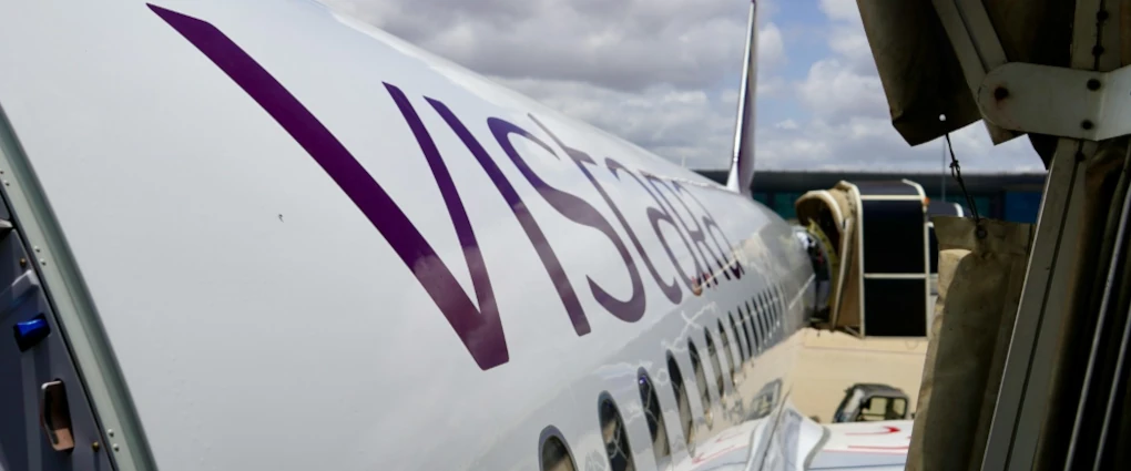 Vistara faces Crew Shortage, Trims Flights to Tackle : Summer Travel Disruptions Eased?